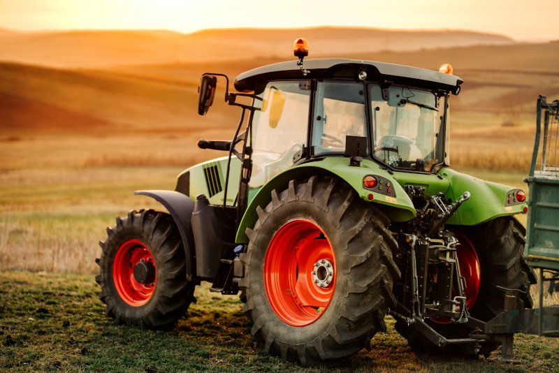 tractor hot shot cargo